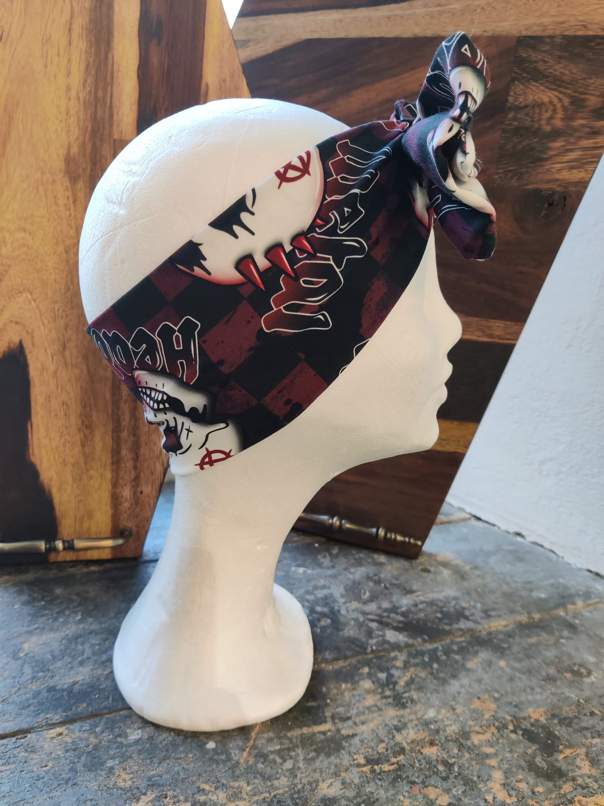 Rusettipanta Metal Head