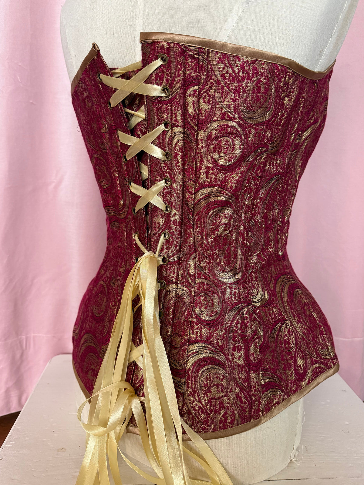 Josefin, pinkki metalli, 75 cm L/XL